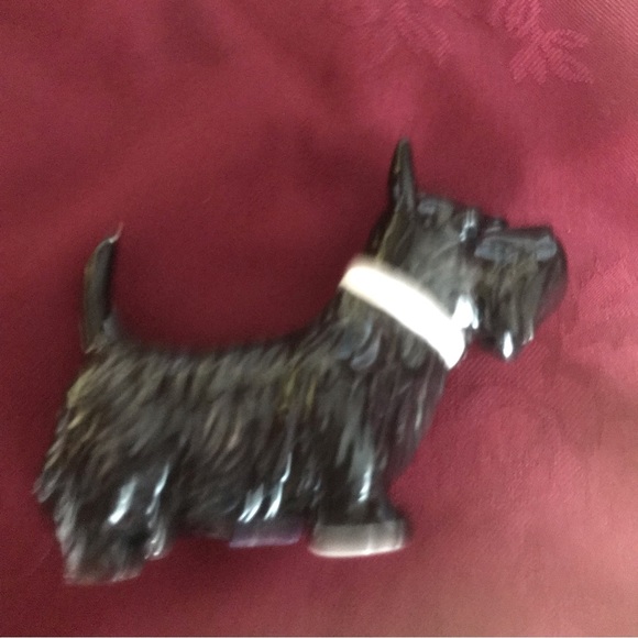 Scottie dogs Kissing dog salt and pepper shakers Black and white - Picture 2 of 10